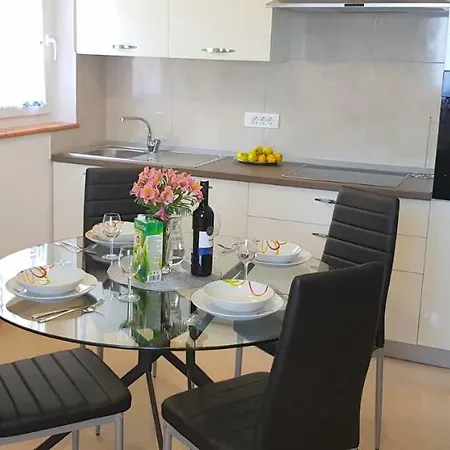 Apartment Ana